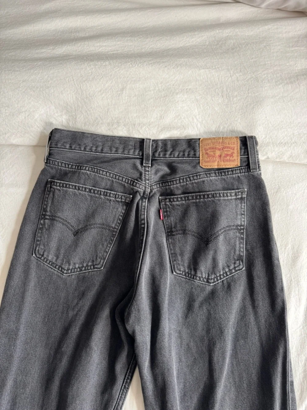 Levi Low Pro Straight Jeans - Picture 4 of 4